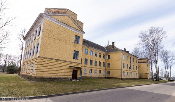 Здание 3323 кв.м., деревня Станьково, Дзержинский р-н район,  В продаже